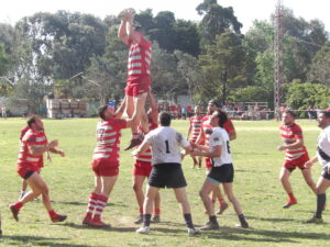 102_8366-300x225 Son Kamikazes y finalistas: superaron nuevamente a Remo y van por el título