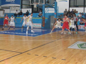 102_8557-300x225 Alianza tuvo un gran arranque de los Cuartos de Final frente a Sirio Libanés