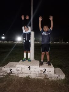 e0ea028e-f73b-49fd-b833-a51408d41736-226x300 Comenzaron las competencias nocturnas de ciclismo en la pista de 9 de Julio