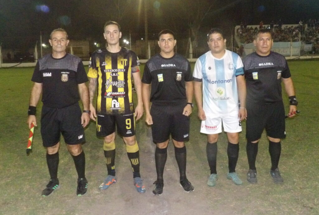 102_8863-scaled-e1702641195687-1024x691 Porteño con ventaja: venció a Racing en la ida de la Gran Final; el domingo la revancha