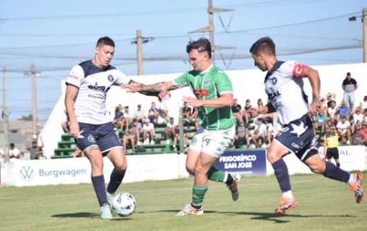 Semifinales del TRFA: Colón de Chivilcoy y Camioneros sacaron ventaja en la Pampeana Norte
