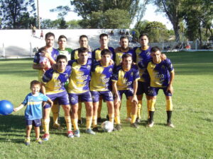 102_8984-300x225 A El Fortín se le escapó en el descuento y perdió Porteño: se la juegan en la última fecha