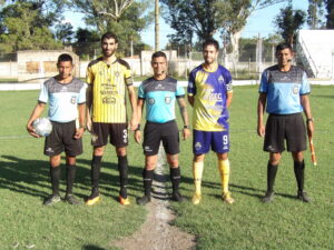 102_8986-300x225 A El Fortín se le escapó en el descuento y perdió Porteño: se la juegan en la última fecha