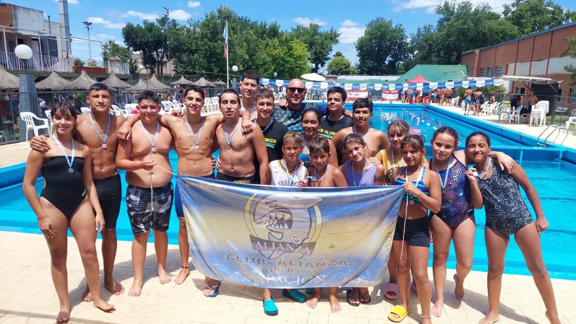 «Los Tiburones» de Alianza, presentes en un torneo realizado en el Club Junín