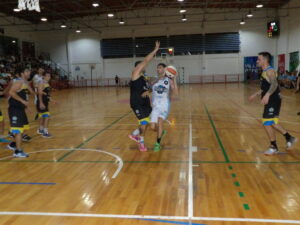 102_9038-300x225 Copa de Verano: triunfo de Círculo Italiano y derrota de Alianza en la Villa Deportiva