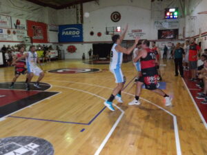 102_9099-300x225 El Derby colonense que abrió la temporada oficial de Segunda fue para Alianza