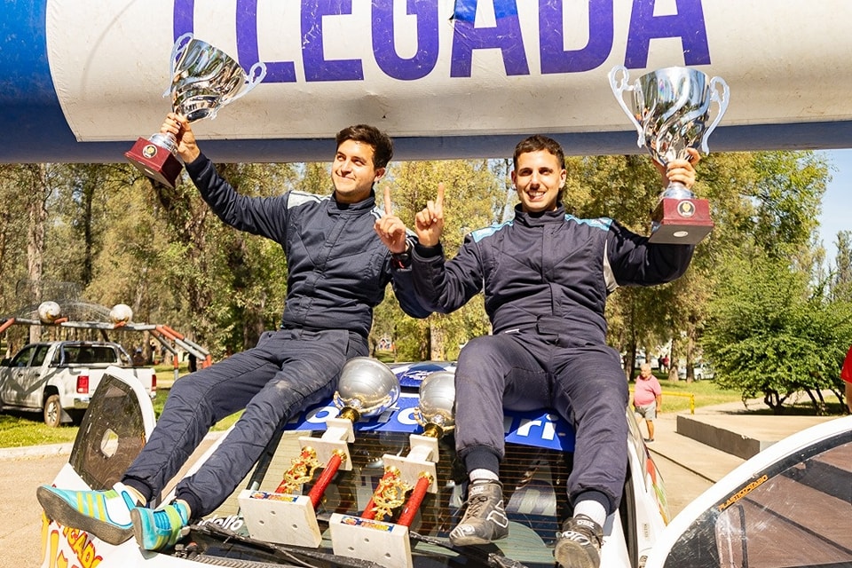 434089416_726419103011210_1245002283139847955_n Emma Bracco y Gonzalo Díaz hacen historia: ganaron el Rally de Villa Mercedes