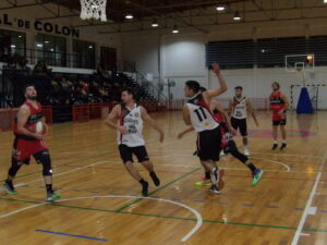 102_9187-300x225 Sportivo Rojas impuso condiciones y venció a Círculo Italiano en la Villa Deportiva