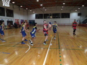 102_9202-300x225 "Los Buitres" fueron más que el "Lobo" y lograron su segundo triunfo