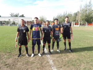 102_9283-300x225 Barracas sigue invicto y dio un gran paso como local ante Independencia