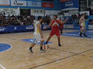 102_9374-300x225 La última bola fue de Alianza y "Las Águilas" festejaron frente a Sirio Libanés