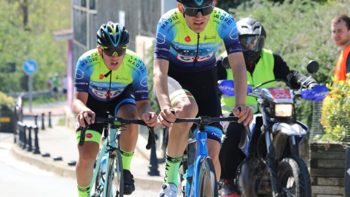 Llegó el debut para el ciclista colonense Román Giménez en España