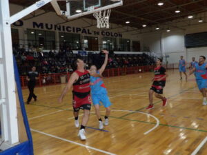 102_9485-300x225 Círculo Italiano se recuperó y venció a Juventud en la Villa Deportiva