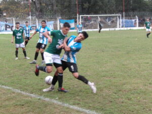 102_9506-300x225 Barracas goleó y logró su primer triunfo: derrotas de Porteño y 9 de Julio