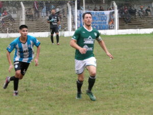 102_9511-300x225 Barracas goleó y logró su primer triunfo: derrotas de Porteño y 9 de Julio