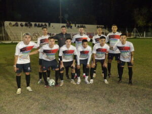 102_9516-300x225 No se sacaron ventajas El Fortín y Sports de Salto en la Plaza Mitre