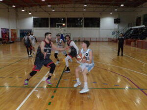 102_9684-300x225 Una de cal y otra de arena: Alianza sigue su marcha triunfal; Círculo no pudo con el líder