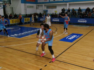 102_9686-300x225 Una de cal y otra de arena: Alianza sigue su marcha triunfal; Círculo no pudo con el líder