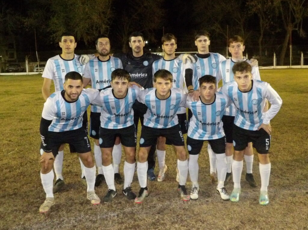 102_9833-scaled-e1718456036807-1024x766 Barracas no pudo con el líder Argentino, que aseguró el N° 1 en la Plaza Mitre