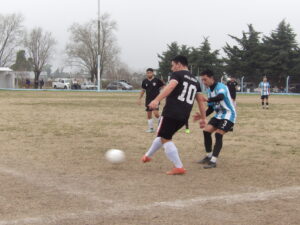 102_9947-300x225 Porteño cerró la Ronda Clasificatoria ganándole a Villa Italia de Salto