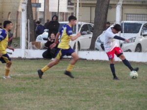 102_9974-300x225 Cierre ganador para "Los Tigres" en Plaza Mitre; 9 de Julio perdió en Salto