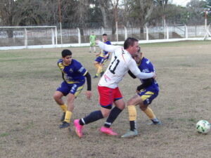 102_9975-300x225 Cierre ganador para "Los Tigres" en Plaza Mitre; 9 de Julio perdió en Salto
