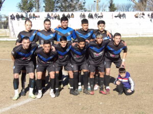 102_9982-300x225 Otro "Nuevejuliazo": con uno menos y 0-2, 9 de Julio se lo empató a Compañía