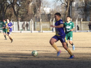 103_0092-300x225 El "Lagarto" impuso condiciones ante "Los Tigres" y sacó diferencias en la ida
