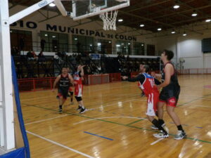 103_0122-300x225 "Los Buitres" no pudieron en el debut: derrota ante Ricardo Gutiérrez en la Villa Deportiva