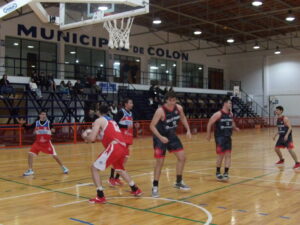 103_0126-300x225 "Los Buitres" no pudieron en el debut: derrota ante Ricardo Gutiérrez en la Villa Deportiva