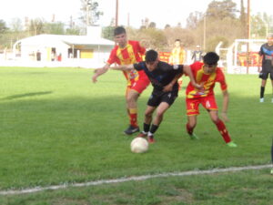 103_0403-300x225 Barracas también es líder e invicto: superó a 9 de Julio y alcanzó a Porteño en la cima