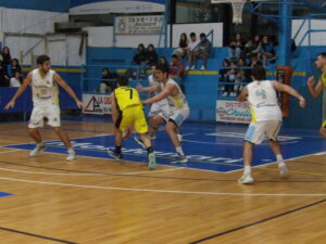 103_0418-300x225 Alianza no pudo ante un arrollador Comunicaciones, por la séptima del Torneo Clausura