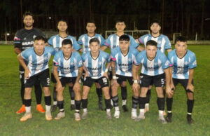 103_0580-scaled-e1729164556268-300x194 Arrancó la séptima: los pibes del "Rojo" golearon y le quitaron el invicto a Porteño