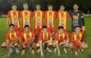 99502278-5e1c-4fd9-8df9-97016d00eef1-300x191 Ganó, festejó y se prendió: Racing fue el dueño del Derby que abrió la sexta fecha del Torneo Local