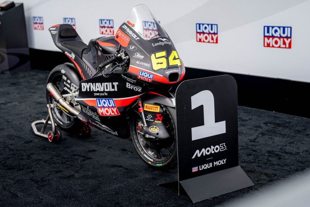 5b643b30-c441-4f62-9e70-f0ad345f40cf-1024x683 Ginés Santiago, un colonense en MotoGP: mecánico del equipo alemán IntactGP